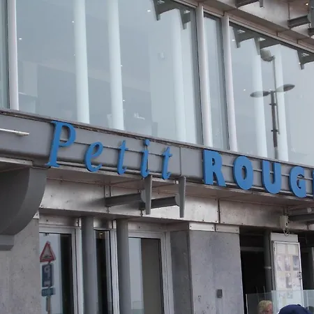 Resort Petit Rouge Vakantiecentrum 3*